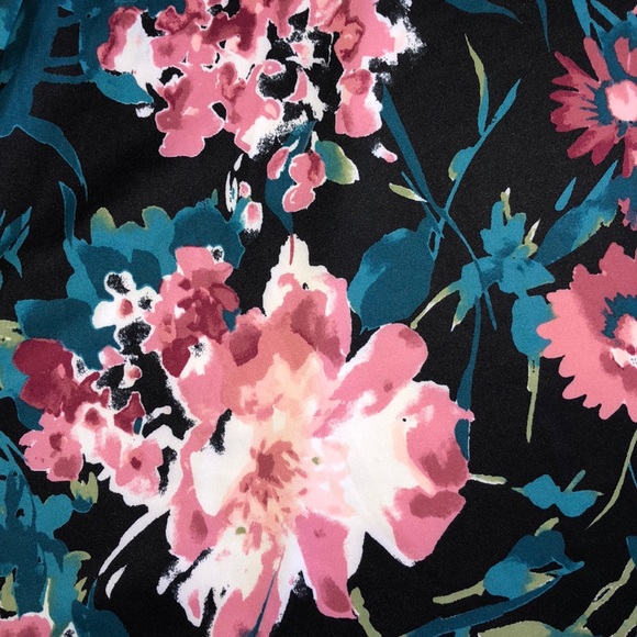 🌺EAST ADELINE🌺DIA&CO FLORAL A-LINE SKIRT🌺 - Picture 6 of 6